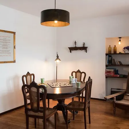 Casa Do Poeta Venutra